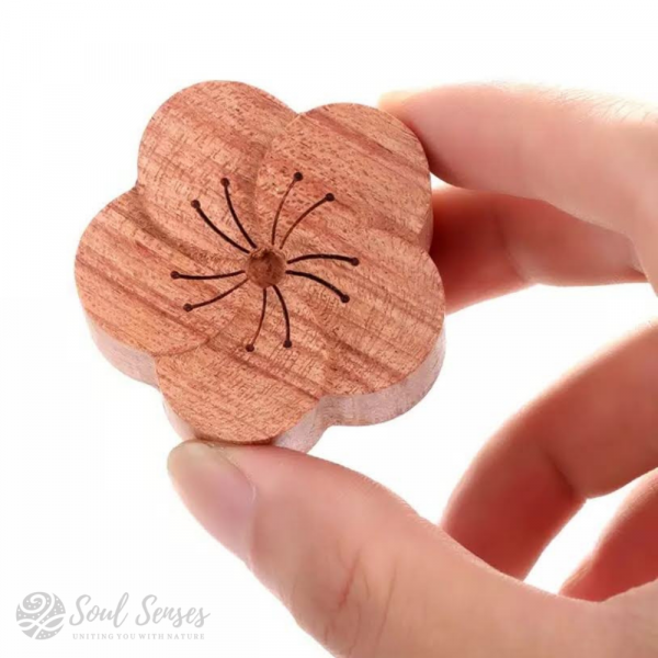 Essential Oil Aromatherapy Wooden Flower Diffuser