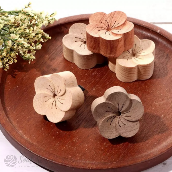 Essential Oil Aromatherapy Wooden Flower Diffuser